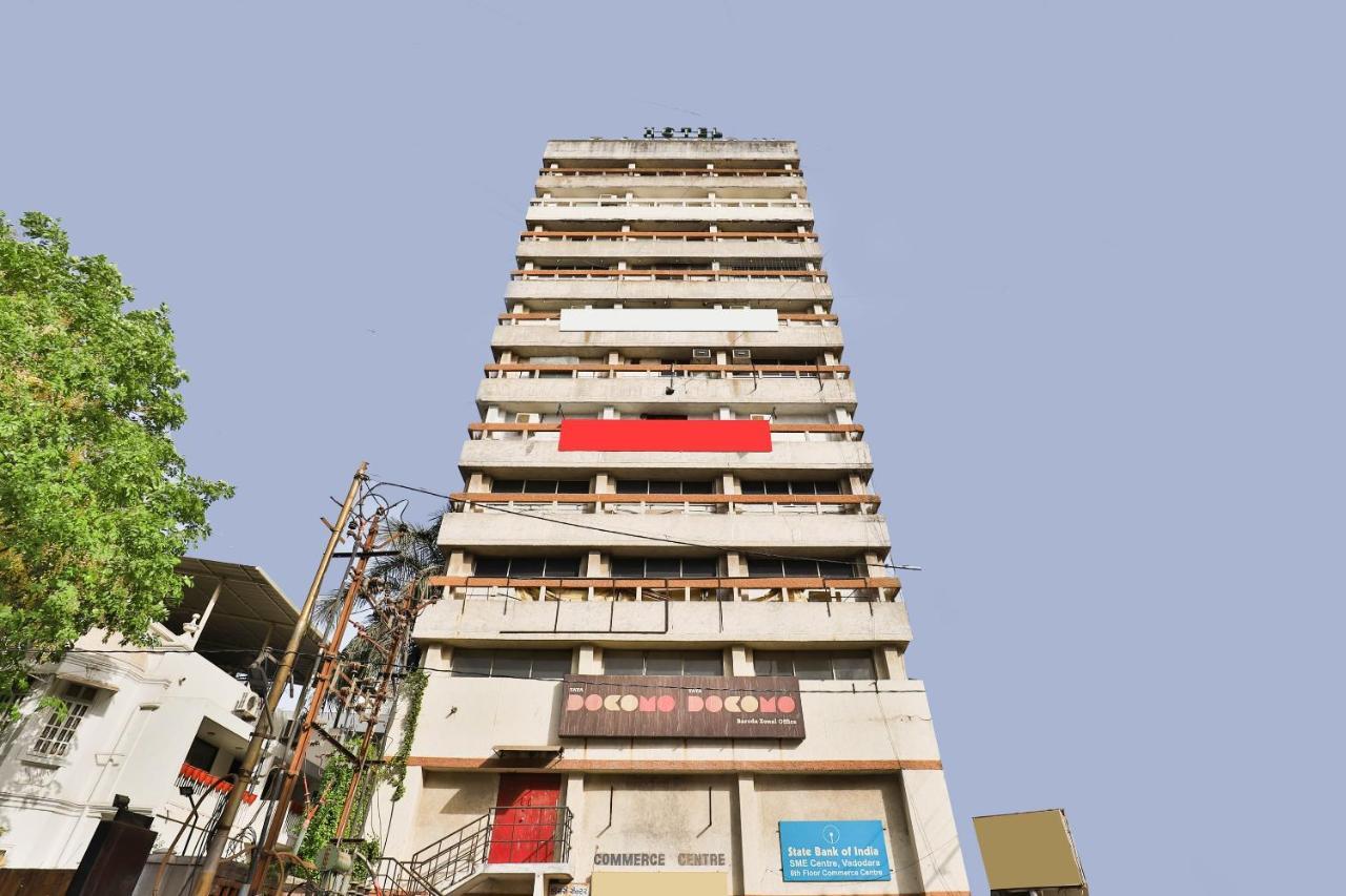 Oyo 17117 Hotel Rainbow Vadodara Luaran gambar
