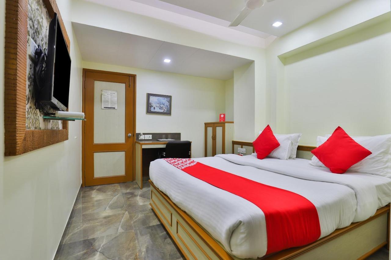 Oyo 17117 Hotel Rainbow Vadodara Luaran gambar