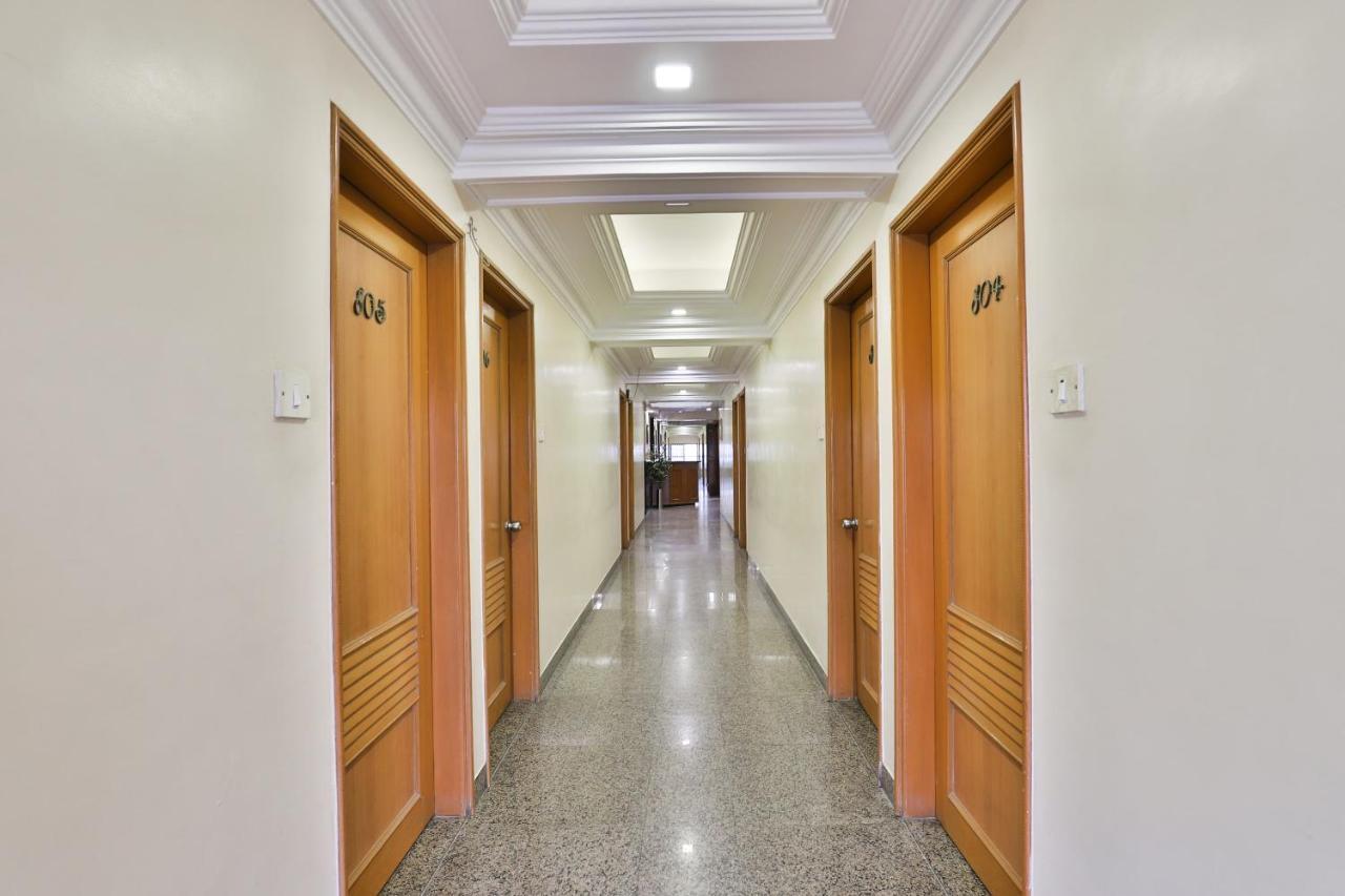 Oyo 17117 Hotel Rainbow Vadodara Luaran gambar