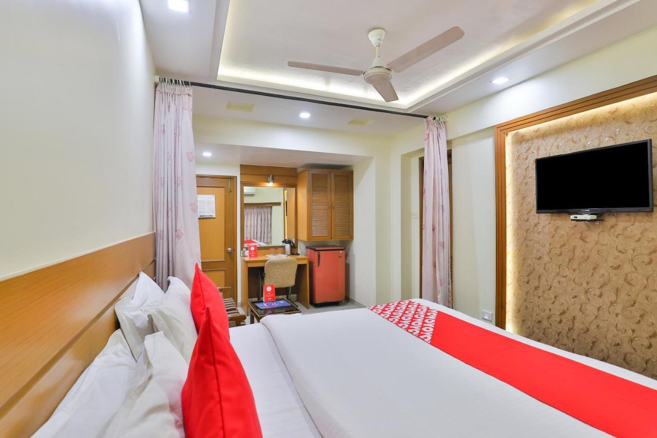 Oyo 17117 Hotel Rainbow Vadodara Luaran gambar