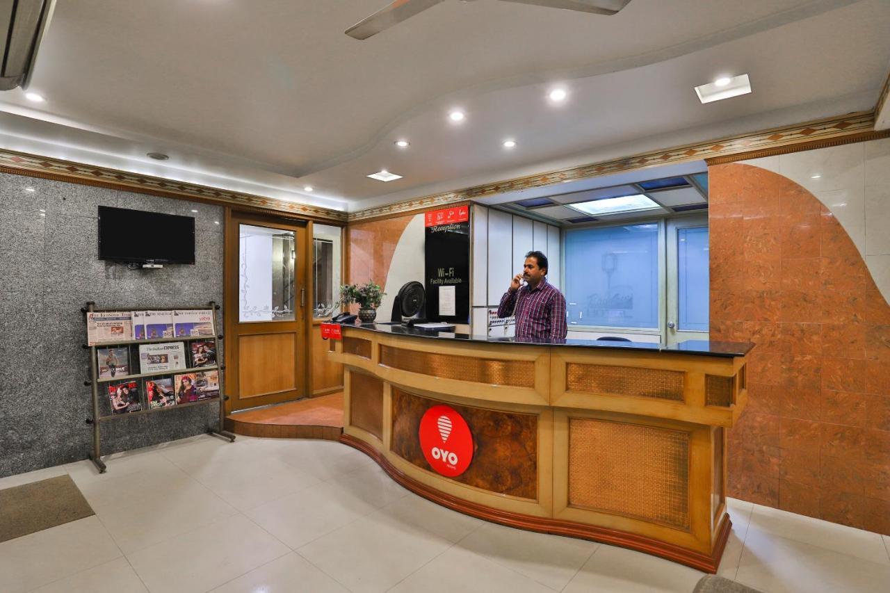 Oyo 17117 Hotel Rainbow Vadodara Luaran gambar